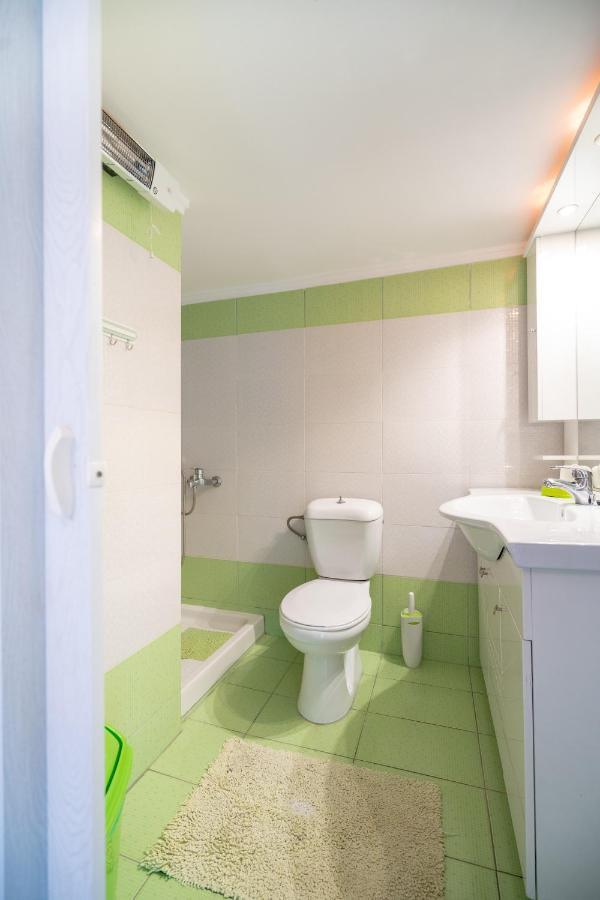 אתונה Attica Train Station 1 Bedroom 4 Pers Apartment מראה חיצוני תמונה