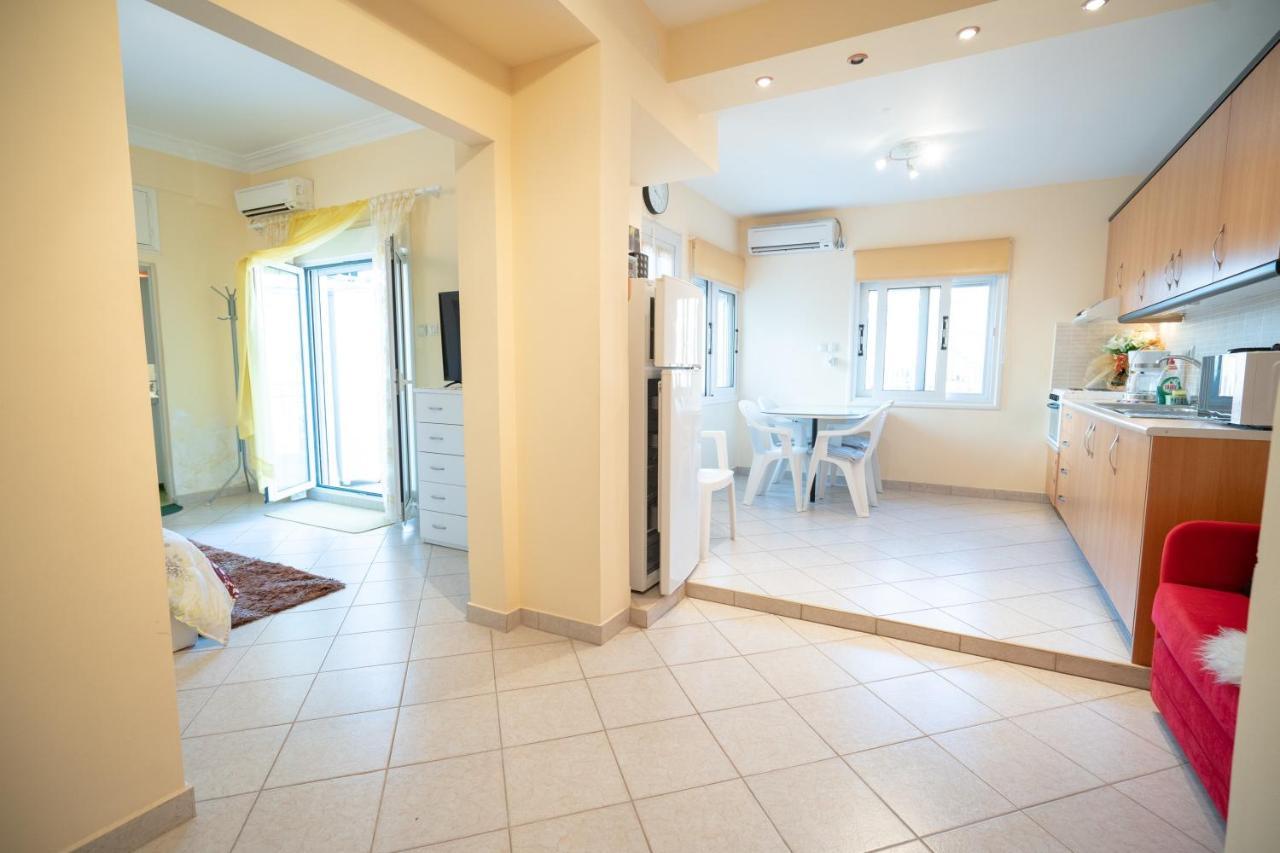 אתונה Attica Train Station 1 Bedroom 4 Pers Apartment מראה חיצוני תמונה
